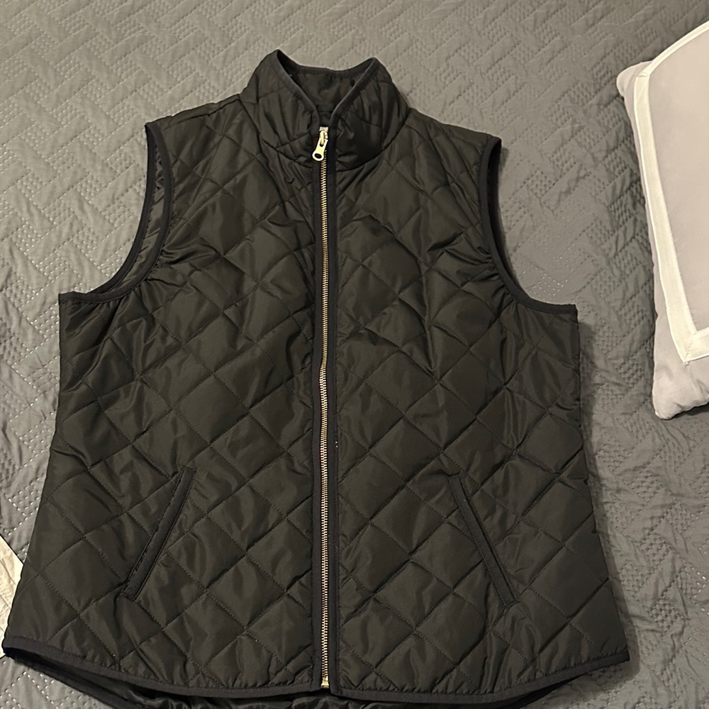 Old Navy Black Quilted Vest